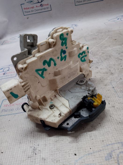 broasca stanga spate audi a3 2006