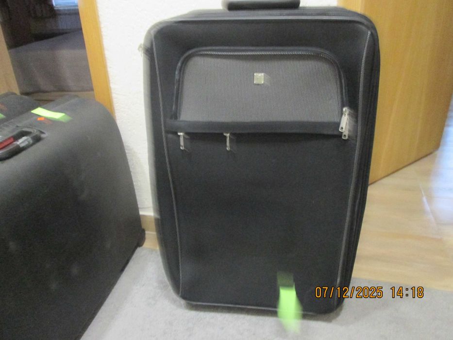 куфари различни размери