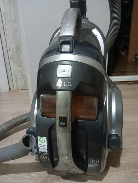 Пылесос LG Kompressor