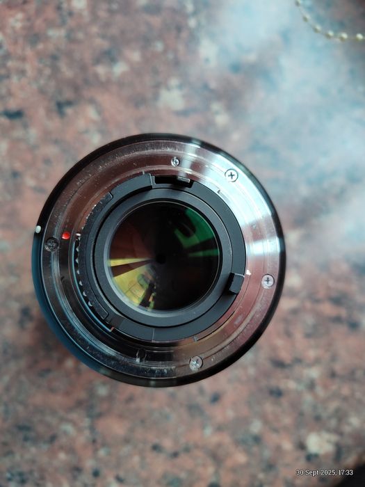 Продавам Отличен обектива Sigma Art 18-35mm 1.8,за Никон