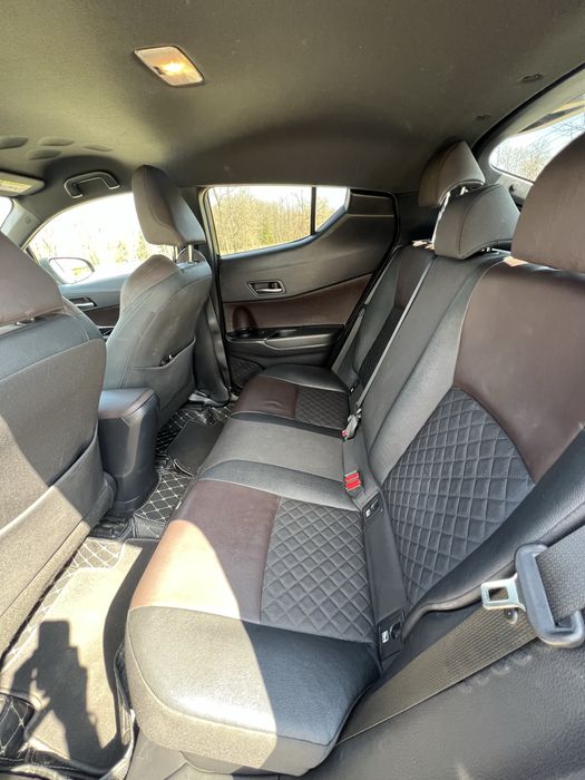 Toyota Chr, primul proprietar, CHR 1.8 Hybrid, editie c-lassy business