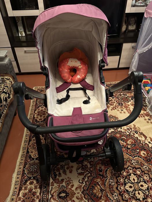 Продам коляску (в коплекте есть рюкзак, дождевик, сетка)