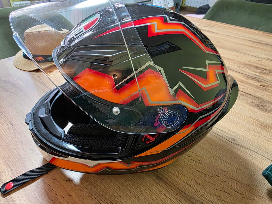 Каска за мотор АГВ/ AGV K1S