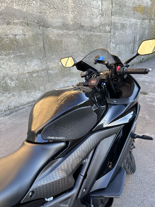 Yamaha YZF-R3 2024 A2