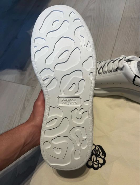 Adidasi Alexander McQueen model nou DOAR 299 LEI