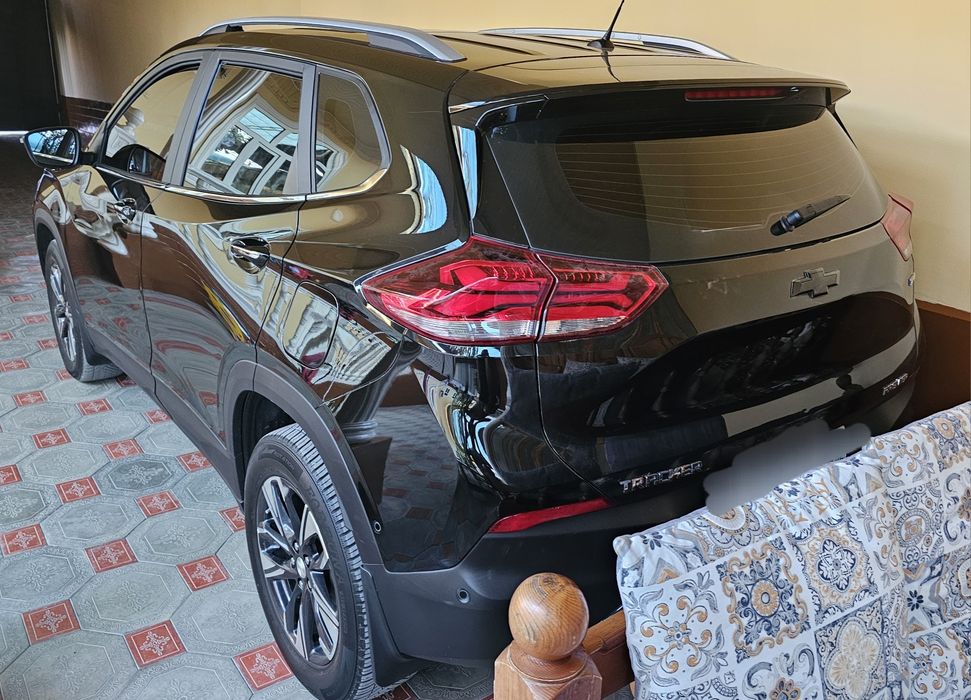 Tracker Premier сотилади
