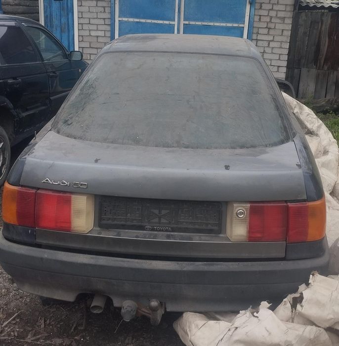 Продам Ауди 80 на разбор