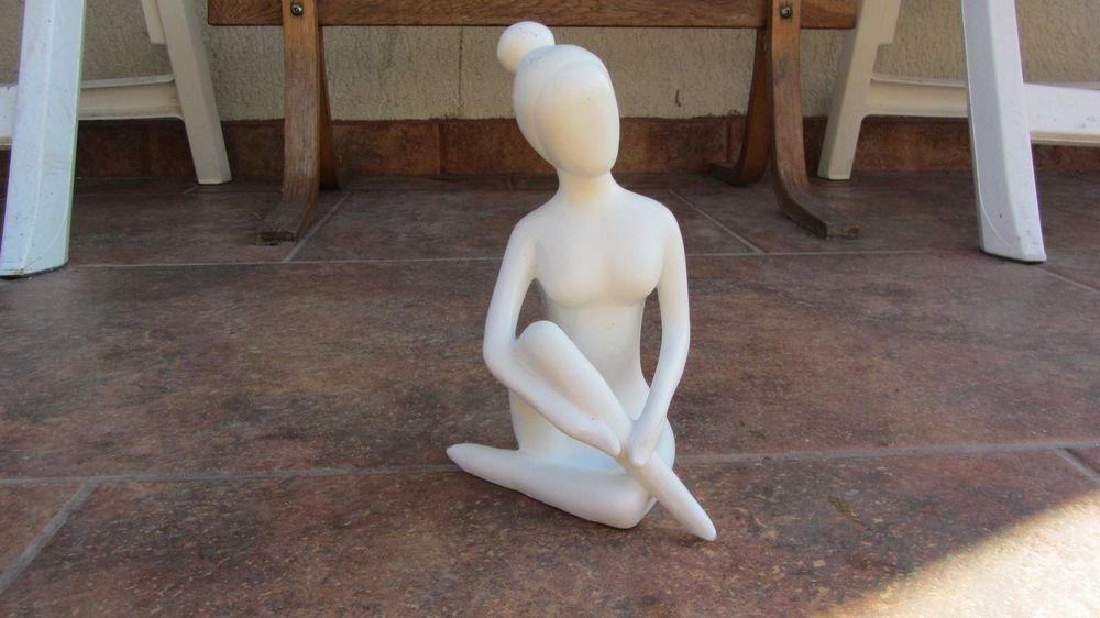 3 Balerine statuete 20cm inaltime, meditatie,  foarte frumoase