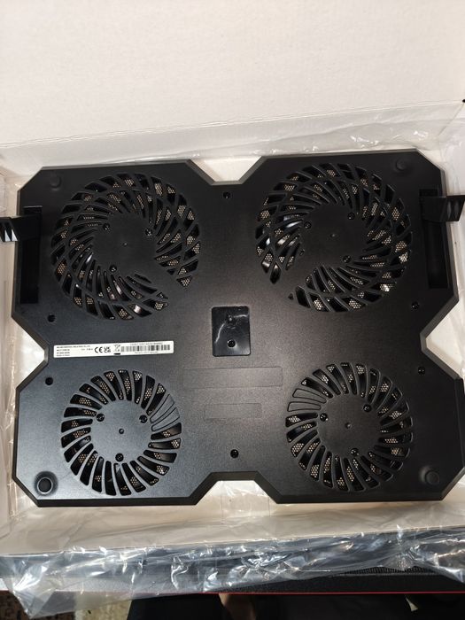 Охлаждающая подставка для ноутбука DeepCool
