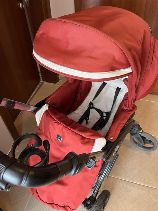 Комбинирана бебешка количка