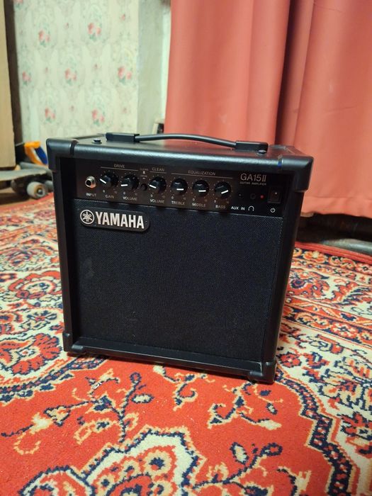 Комбоусилитель yamaha ga-15