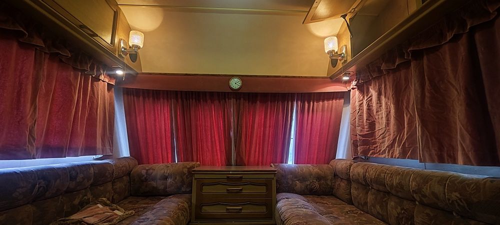 Регистрирана каравана Swift 400 SE с форселт