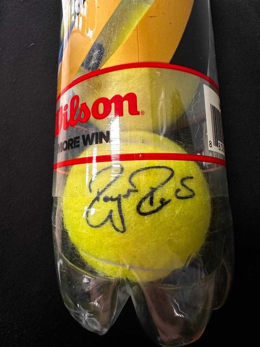 Set 4 mingi de tenis Wilson US Open cu autograful lui Ilie Năstase