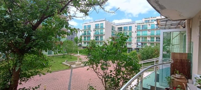 Продава се Двустаен апартамент в Бургас, Сарафово - 52 кв.м за 1404 €/кв.м - Снимка #1