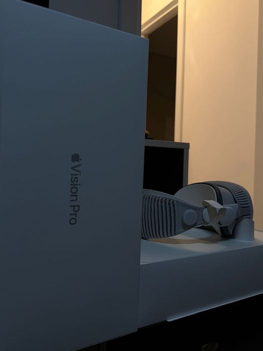 Apple Vision Pro 256 GB – Gri Space Gray