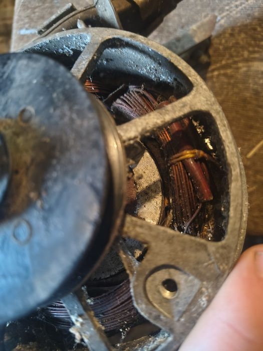 Vând motor mașină de spălat