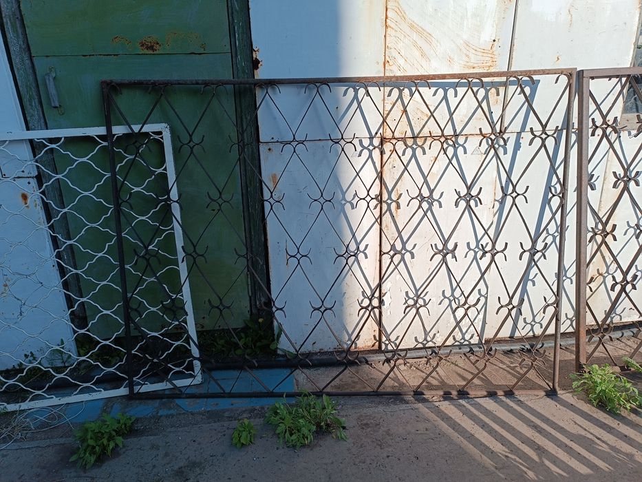 Продаются решетки на окна