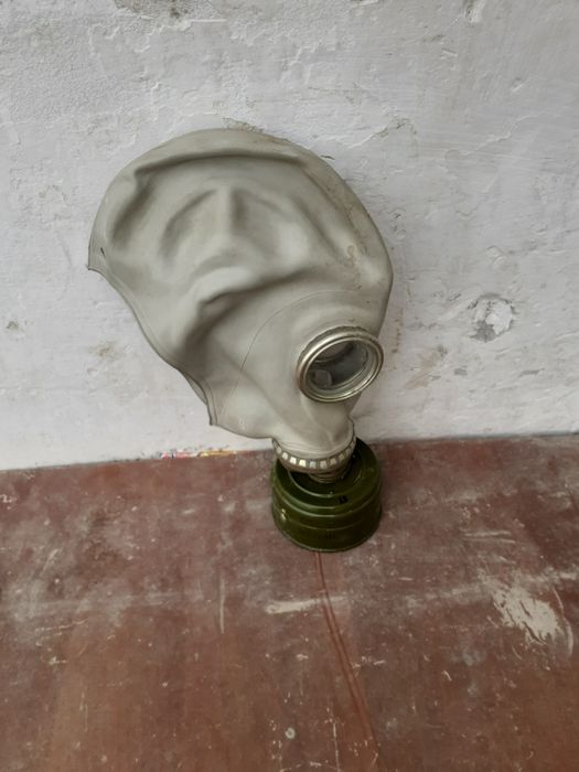 Срочно противагаз сотилади