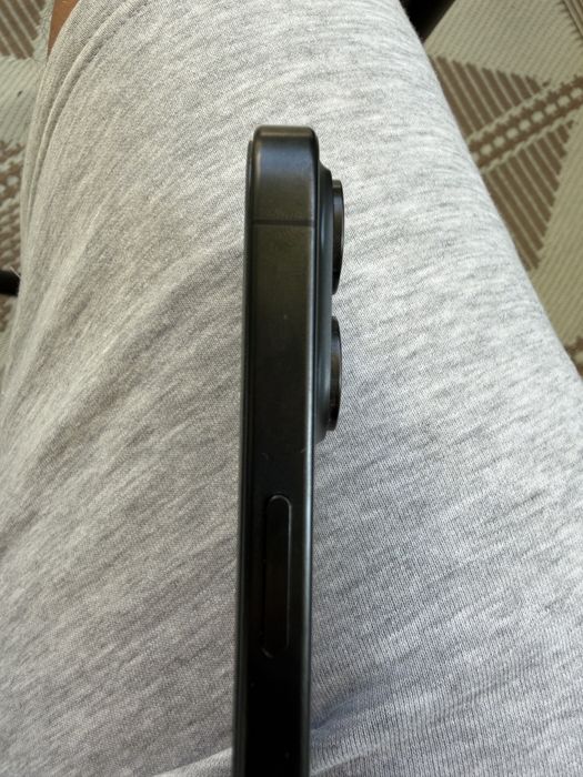 IPhone 15 pro 128gb Black Titanium