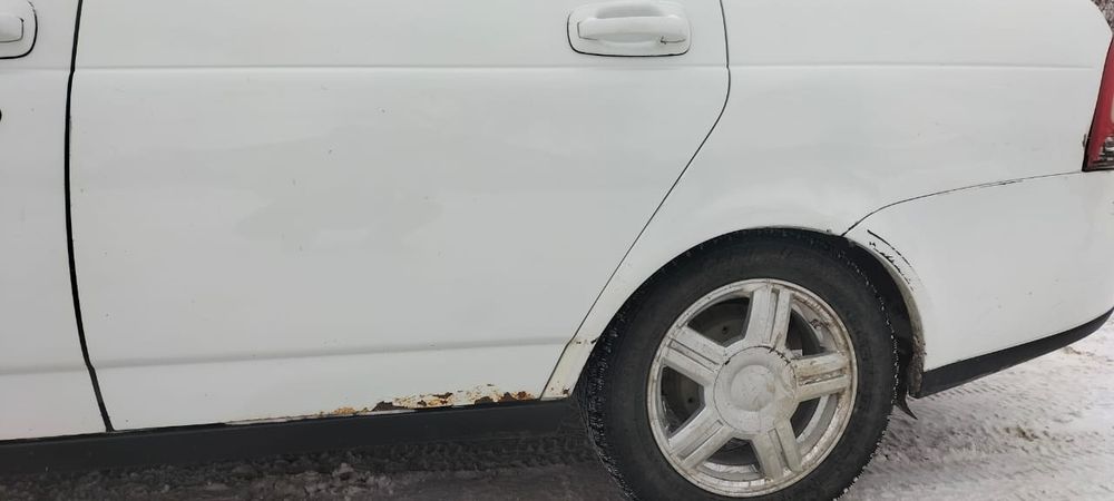 Лада Приора 2012