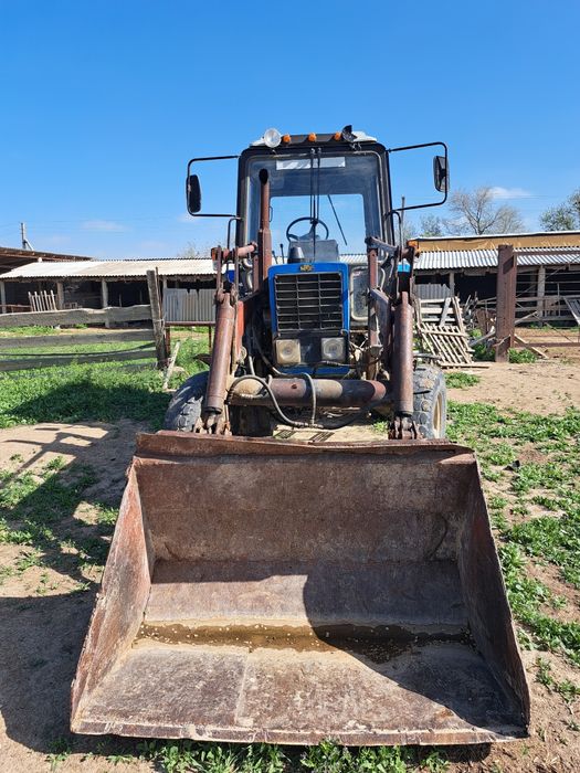 Трактор мтз80,3тележка