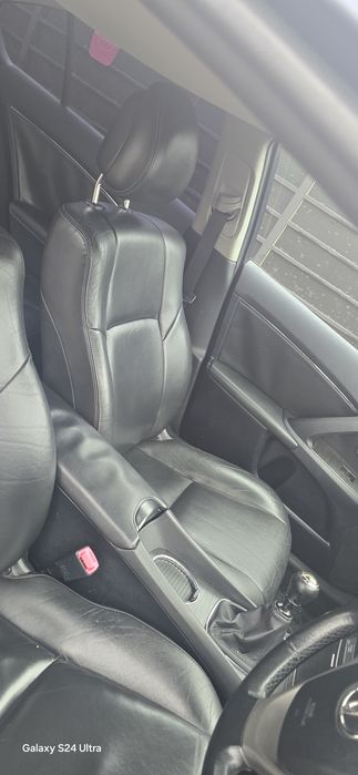 Interior piele toyota avensis t27