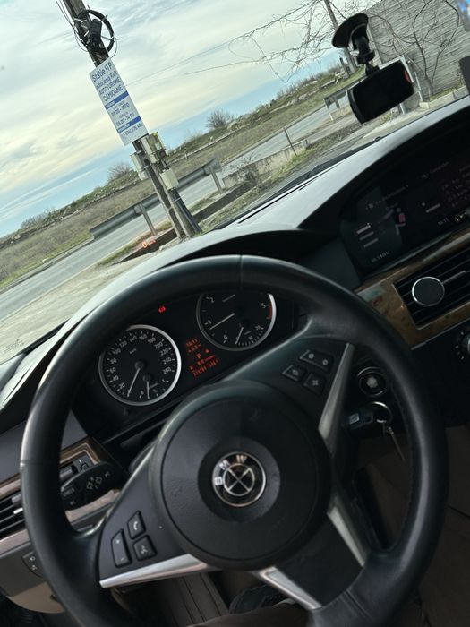 Vand schimb bmw e60 2.0 D automata schimb cu motir mai mare