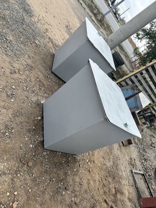 Мусорный бак Продам