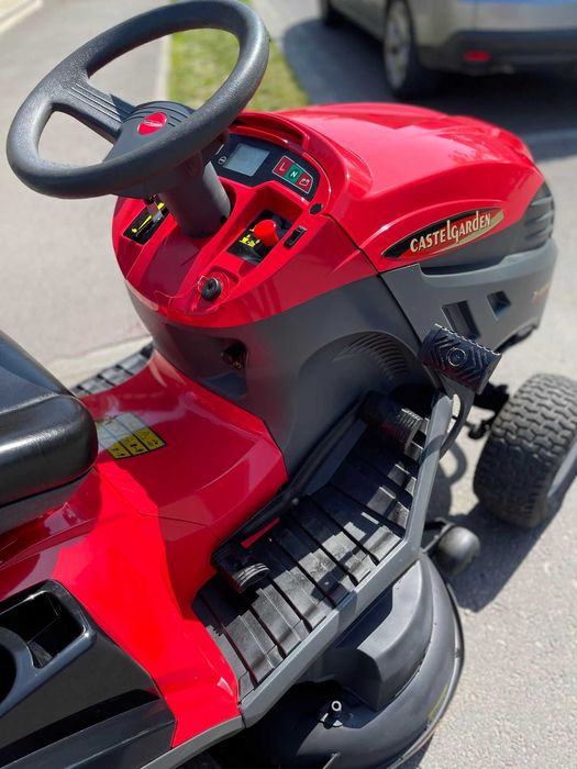 Tractoras Castel Garten de tuns iarba 20hp VTWiN