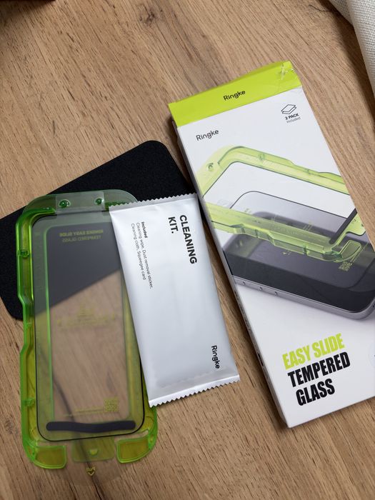 Продавам калъфи за телефони много малко изпозвани са нямат никакви драскотини забележки..