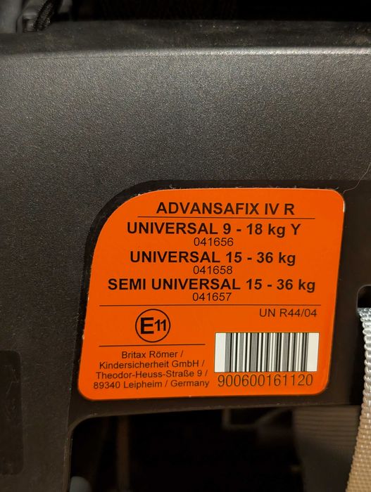 Детско столче за кола Britax Romer Advansafix IV R (9-36 кг) - лилаво
