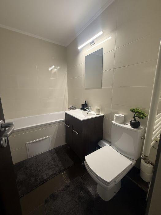 Vand apartament 2 camere Pb et 2 Oradea zona Nufarul