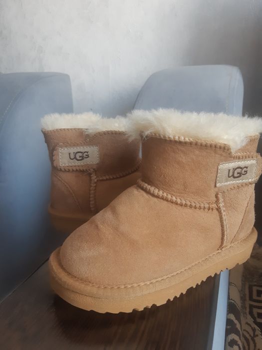 Продаются угги детские