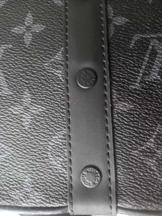 Louis Vuitton- дамска чанта