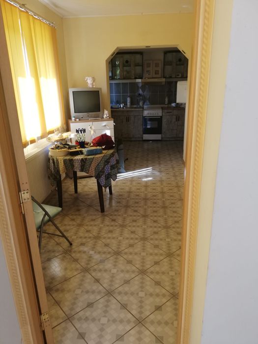 Casa pozitie la DJ, libera.