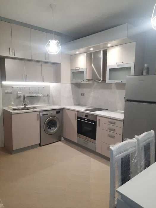 Дава се под наем Двустаен апартамент в София, Иван Вазов - 70 кв.м за 700 € - Снимка #3