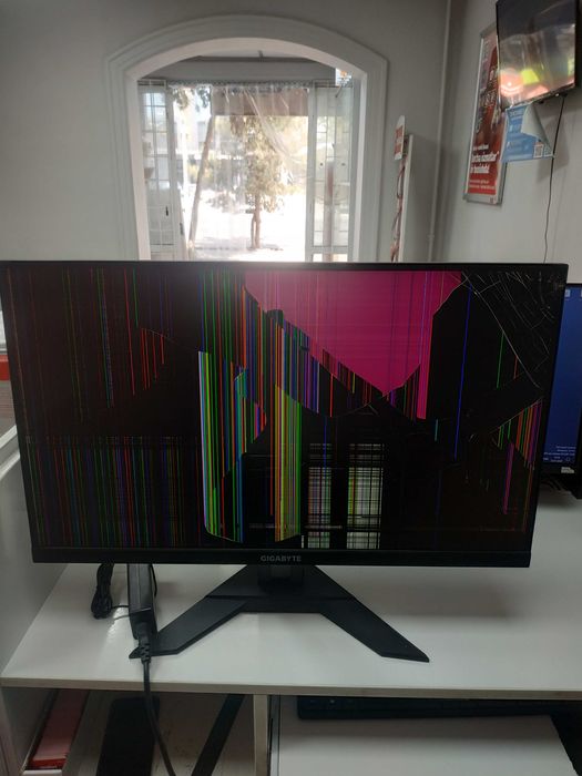 Ekrani sinagn zapchastga Gigabyte M27Q 180Hz