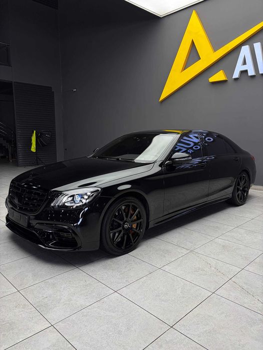 Mercedes Benz W222 S560