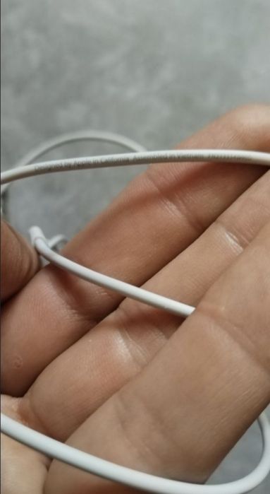 Наушники Apple EarPods lightning