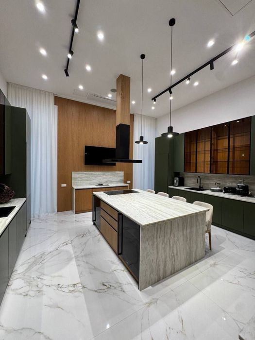 Центр Луначарский Продается экселюзивеый дом