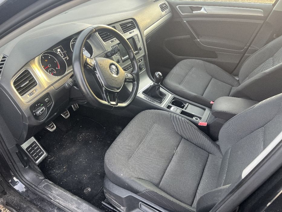 WV GOLF 7  на части