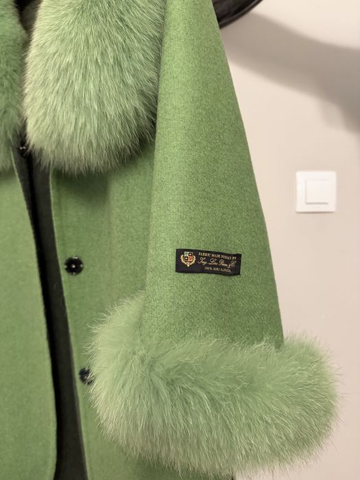 Палто с косъм от лисица