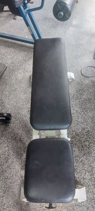 Продавам оригинална регулируема пейка Precor