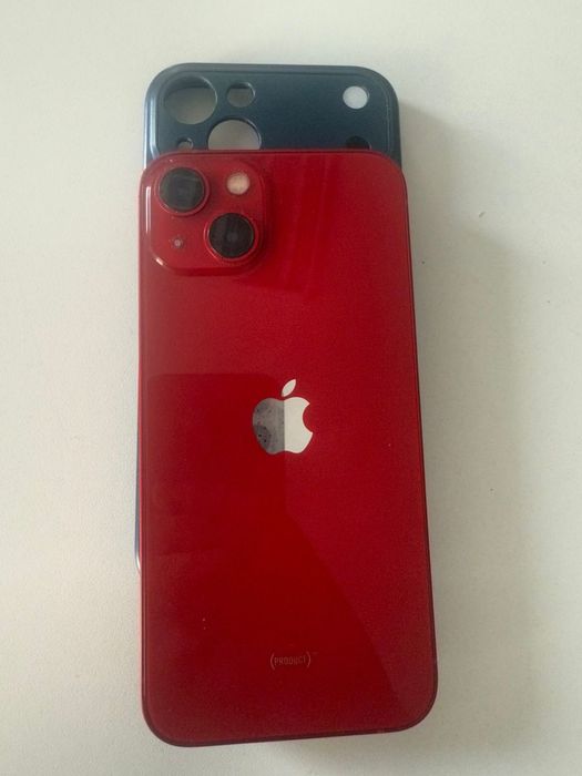 Айфон 13 ред красный
