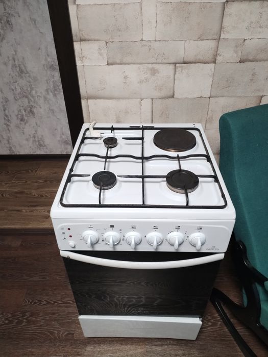 Продам плиту Greta