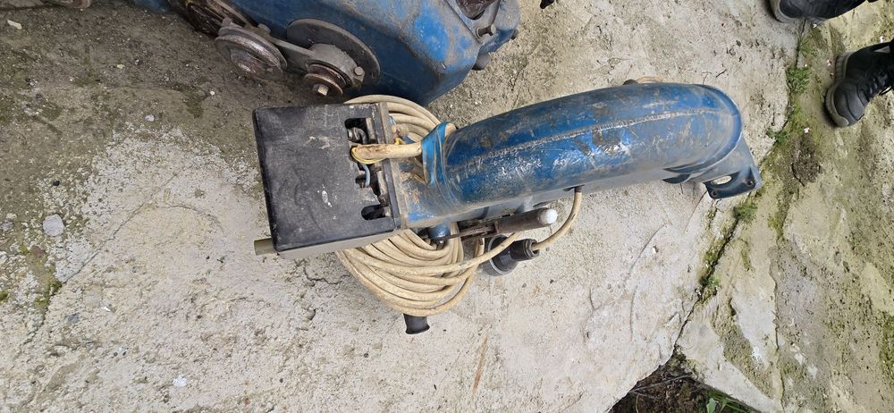 Шлифовочный аппарат для полов