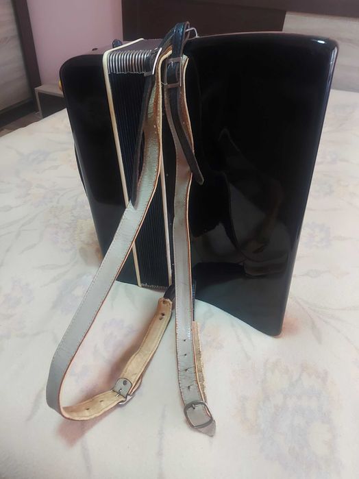 Hohner Lucia 2 80баса