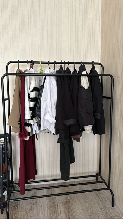 Стойка для одежды
