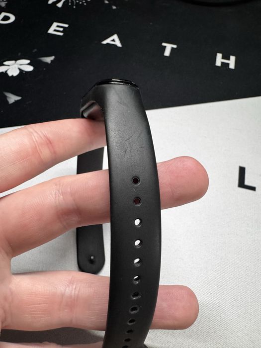 Продаю Mi Band 4, 5