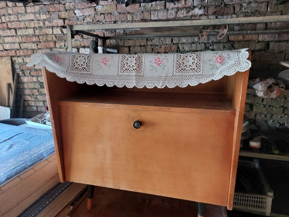 Кровать с тумбой